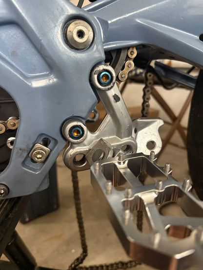 (all e-motos) Titanium Foot bracket Bolts